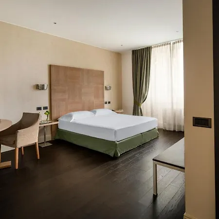 Hotell Cora 3*