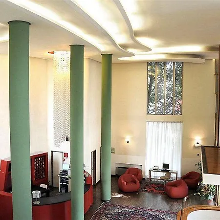 Hotell Cora Carate Brianza