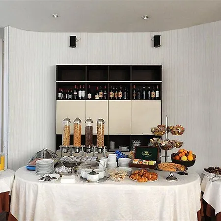 Cora Hotell Carate Brianza