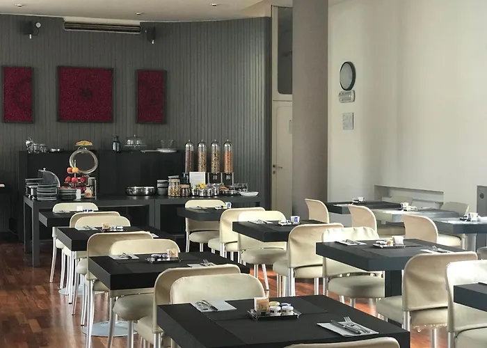 酒店 科拉酒店 3*