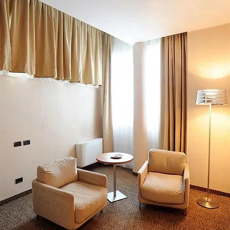 Cora Hotel