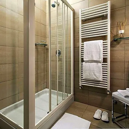 Cora Hotel 3*