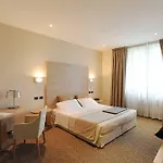Cora Hotel